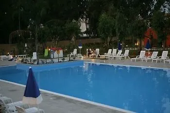 Hotel Batuca Village & *